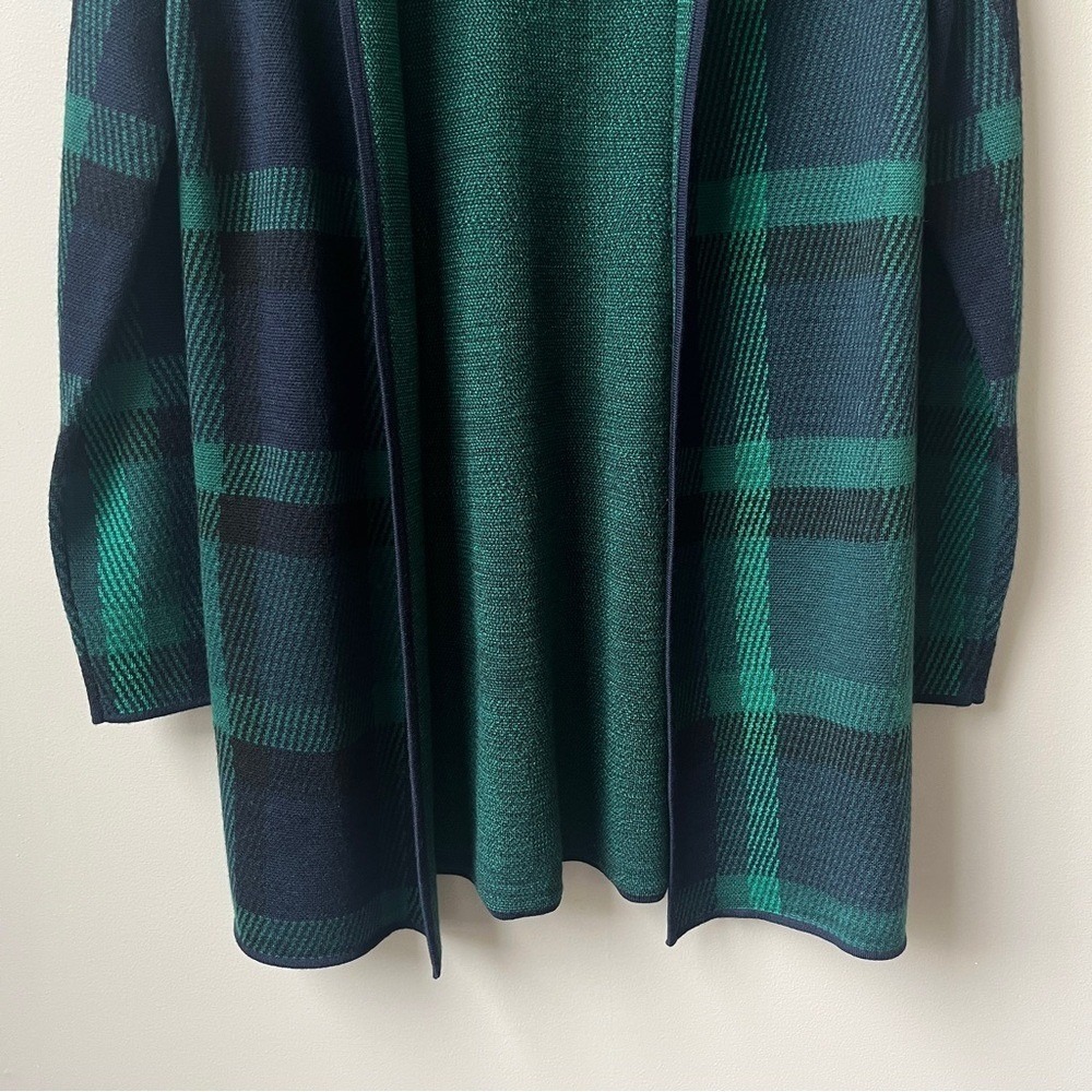 Talbots Cardigan‎ Sweater Women's Small 100% Merino Wool Plaid Navy Blue Green - Picture 5 of 8